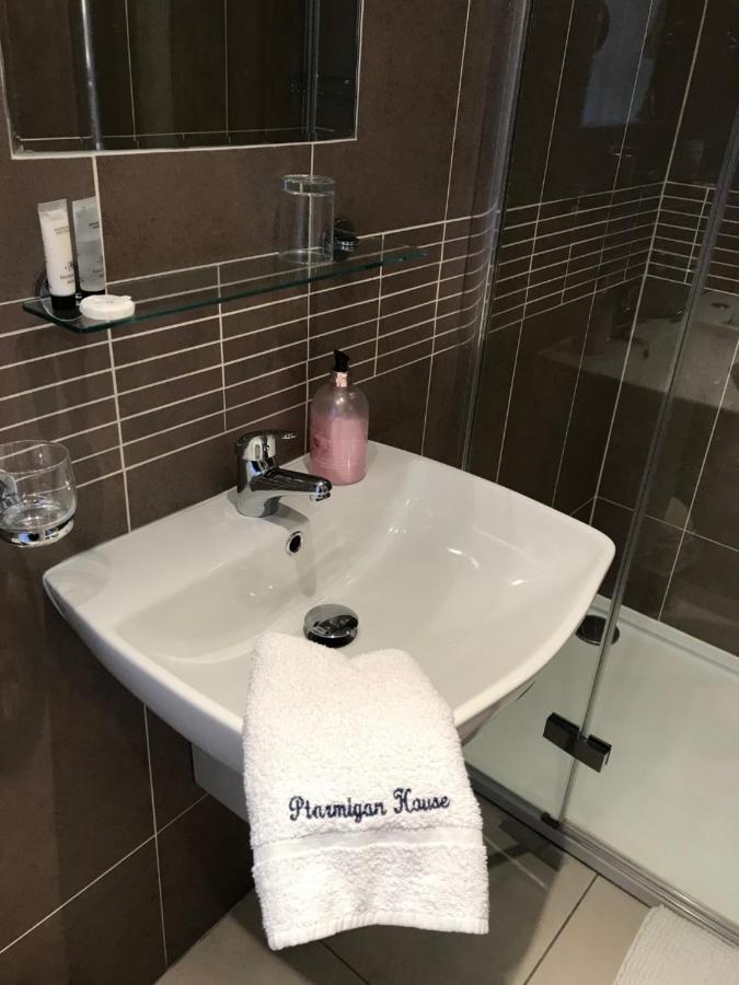 ブレア・アトール Ptarmigan House Bed & Breakfast エクステリア 写真